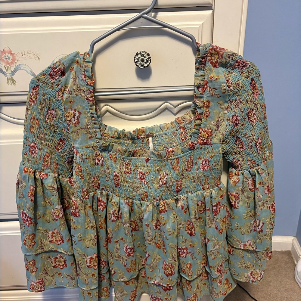 Green Smocked Puff Sleeve Blouse